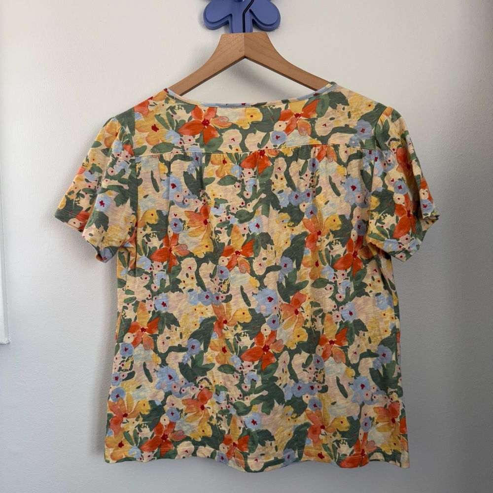 L.L. Bean Small Floral V Neck Tee Organic Cotton Spring Colorful Hippie Boho - Picture 3 of 4